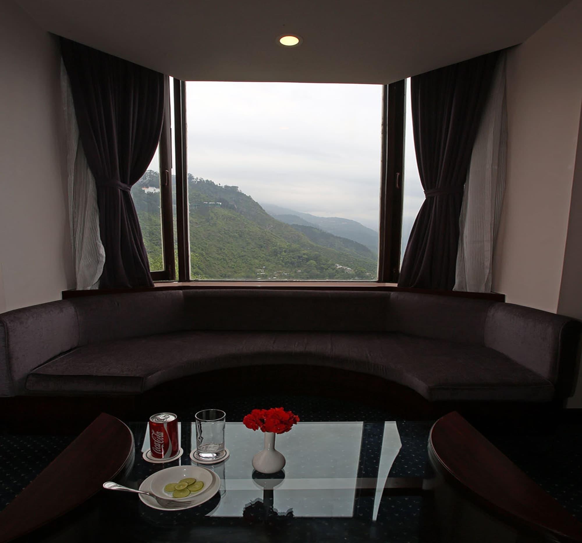 The Royal Plaza Gangtok Hotel Buitenkant foto
