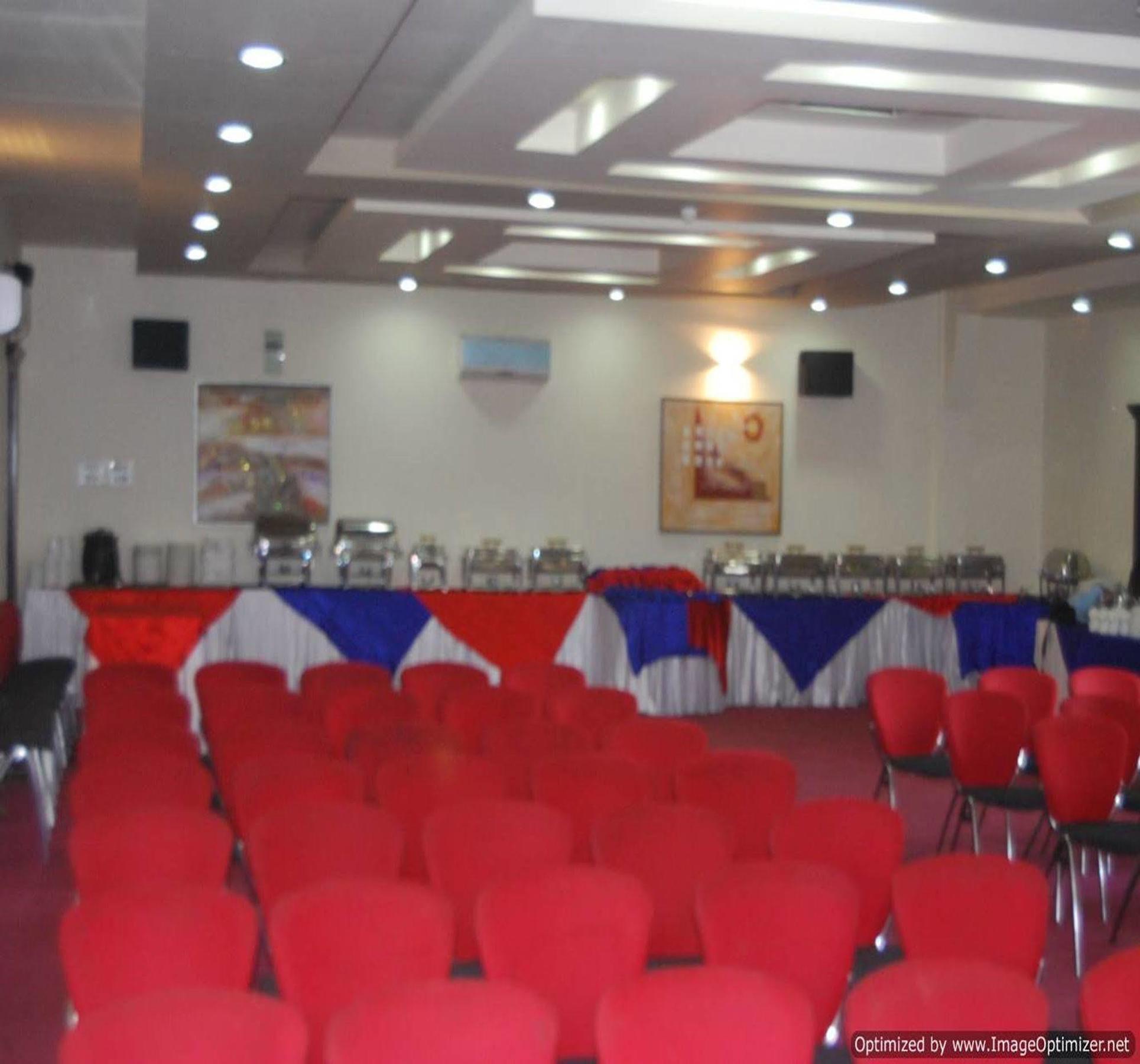 The Royal Plaza Gangtok Hotel Buitenkant foto